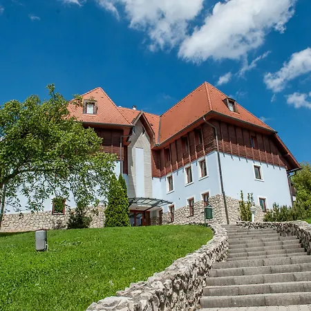 Ośrodek wypoczynkowy Club Dobogómajor Superior