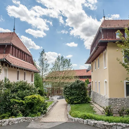 Semesteranläggning (resort) Club Dobogomajor Superior Cserszegtomaj