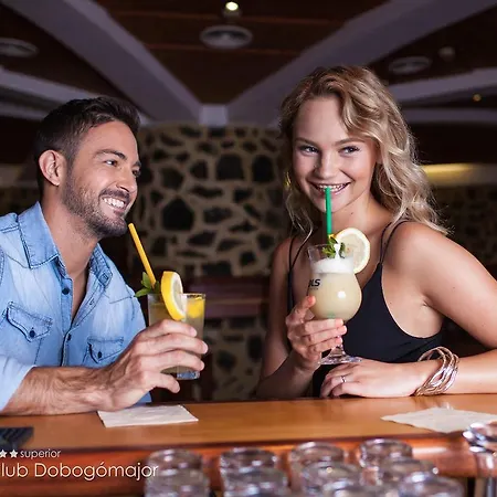 منتجع Club Dobogomajor Superior تشيرستوموي