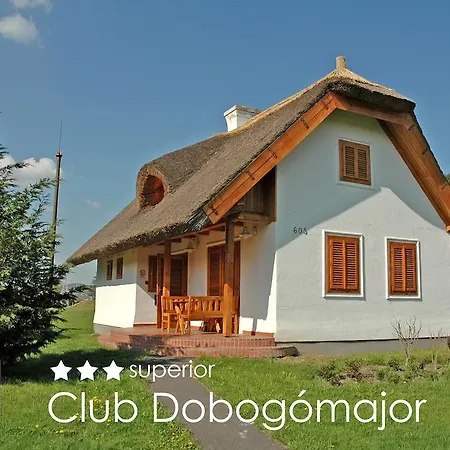 منتجع Club Dobogomajor Superior تشيرستوموي